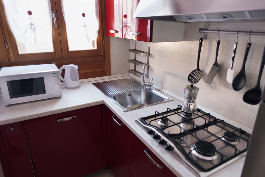 Apartament Venezia Biennale Bianco & Rosso Zewnętrze zdjęcie