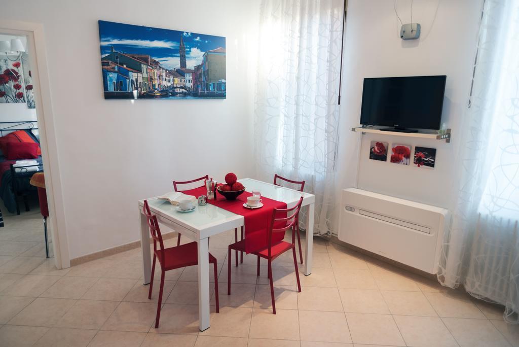 Apartament Venezia Biennale Bianco & Rosso Zewnętrze zdjęcie