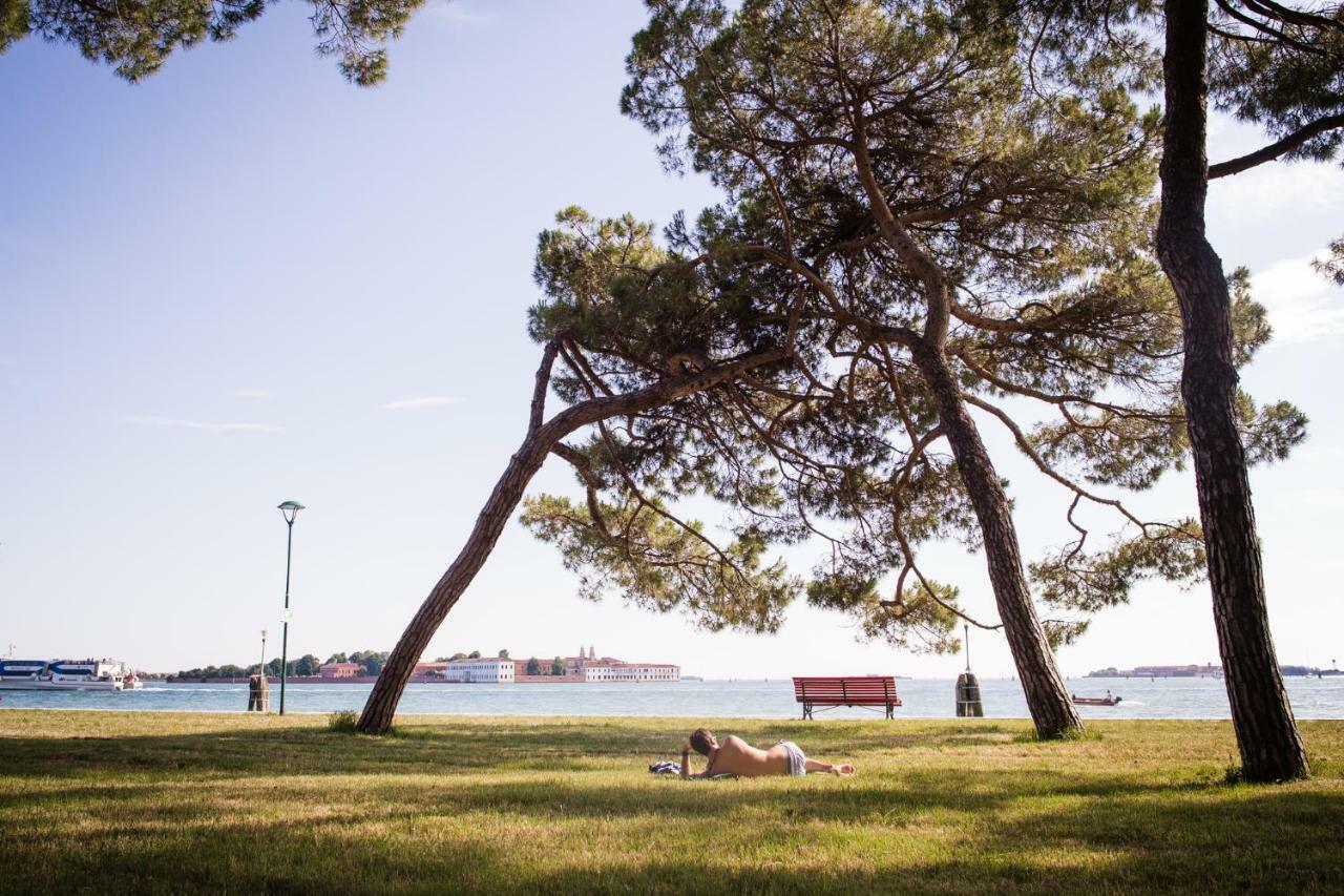 Apartament Venezia Biennale Bianco & Rosso Zewnętrze zdjęcie
