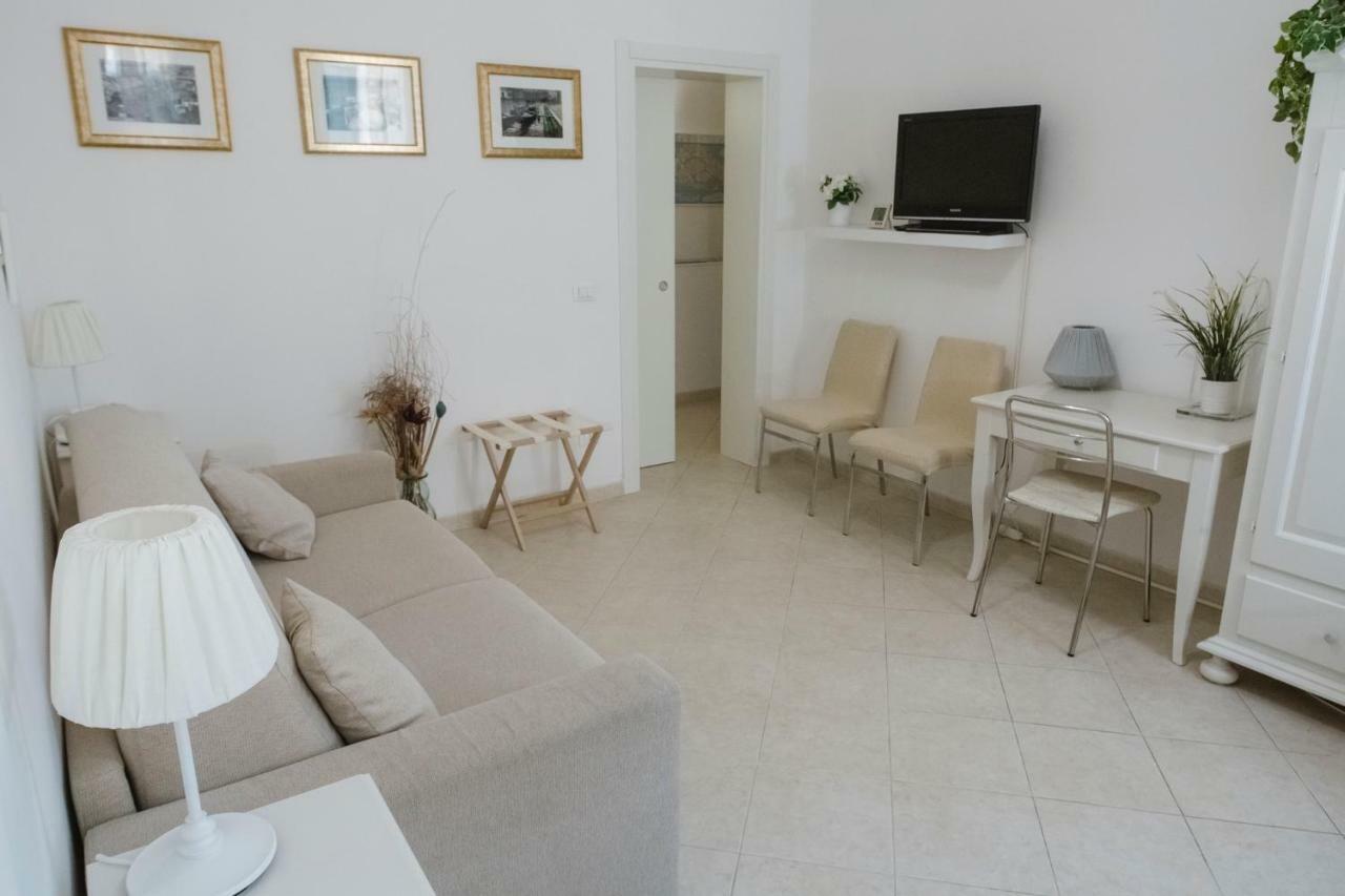 Apartament Venezia Biennale Bianco & Rosso Zewnętrze zdjęcie