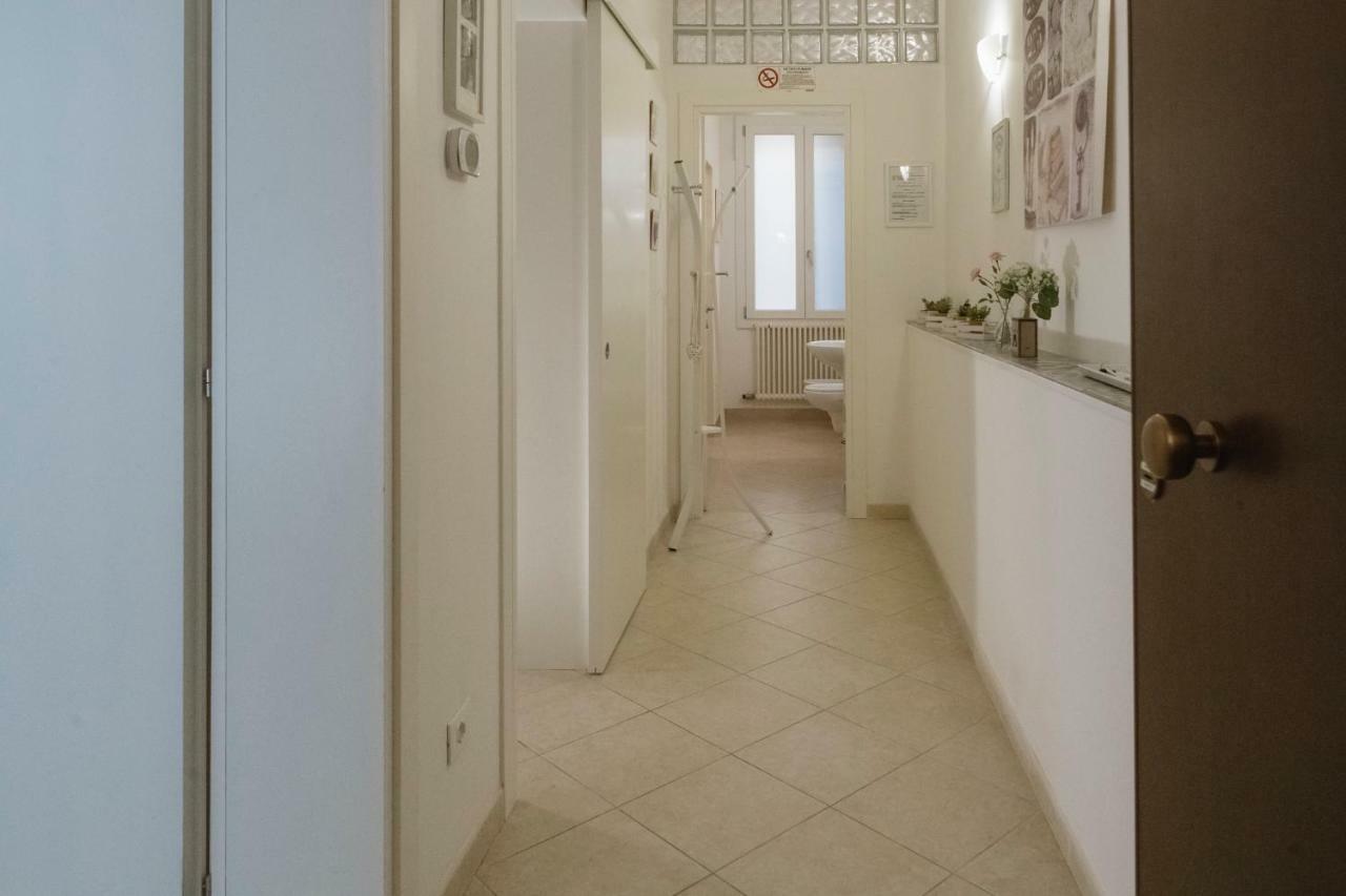 Apartament Venezia Biennale Bianco & Rosso Zewnętrze zdjęcie