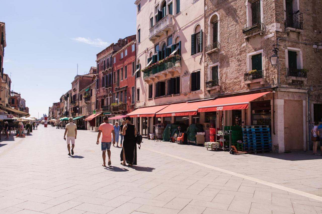 Apartament Venezia Biennale Bianco & Rosso Zewnętrze zdjęcie