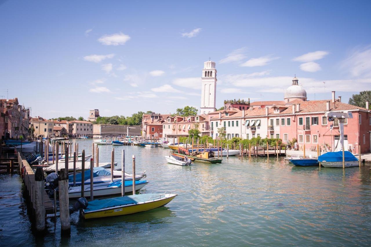 Apartament Venezia Biennale Bianco & Rosso Zewnętrze zdjęcie
